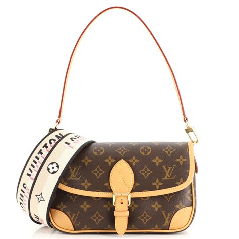 sito ufficiale louis vuitton pochette|Louis Vuitton diane bag.